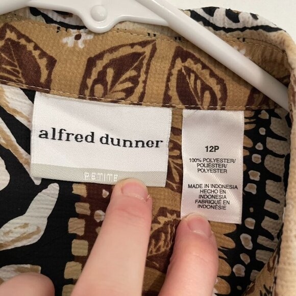 ALFRED DUNNER Tan Brown White Geometric Striped Tribal Animal Button Down PETITE - Picture 4 of 12